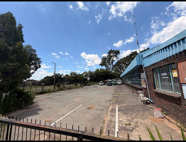 570M² WAREHOUSE TO LET IN NEW MODDER